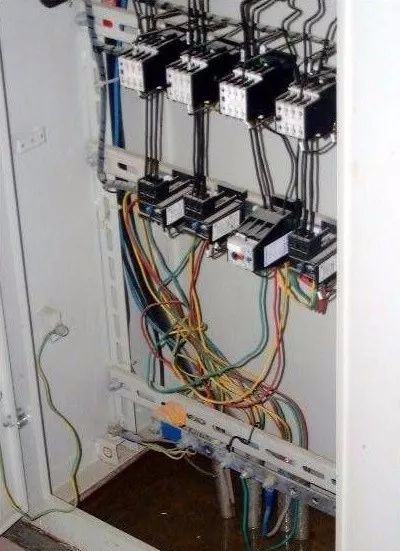 配電柜接線標準